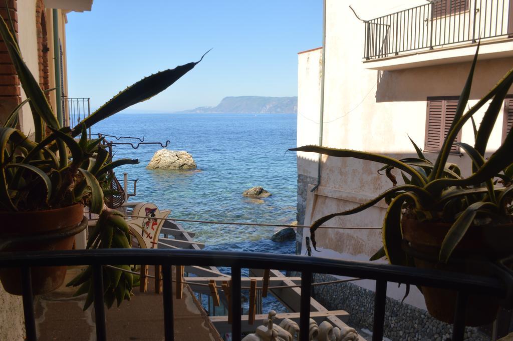 Le Piccole Grotte Bed and Breakfast Scilla Eksteriør billede