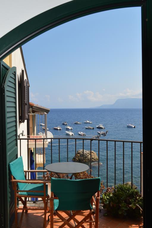 Le Piccole Grotte Bed and Breakfast Scilla Eksteriør billede