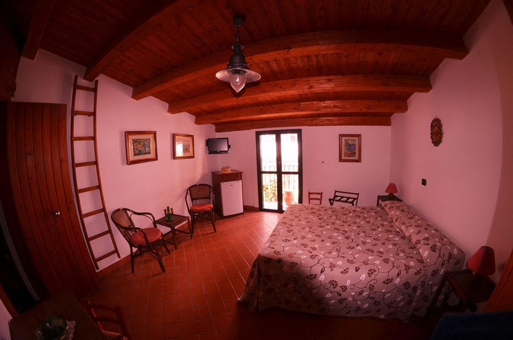 Le Piccole Grotte Bed and Breakfast Scilla Eksteriør billede