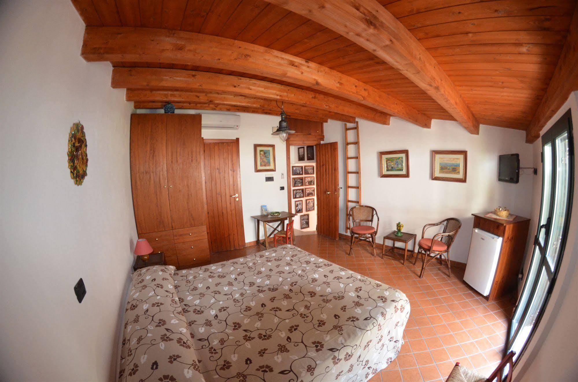 Le Piccole Grotte Bed and Breakfast Scilla Eksteriør billede