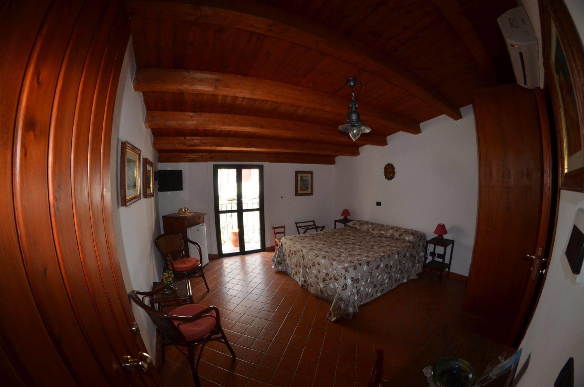 Le Piccole Grotte Bed and Breakfast Scilla Eksteriør billede